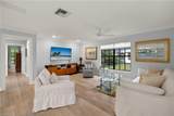 2259 Queens Way - Photo 15