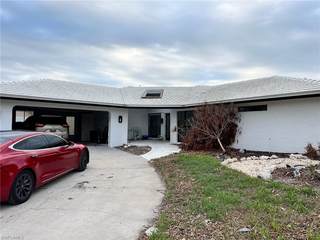1143 Sand Castle RD