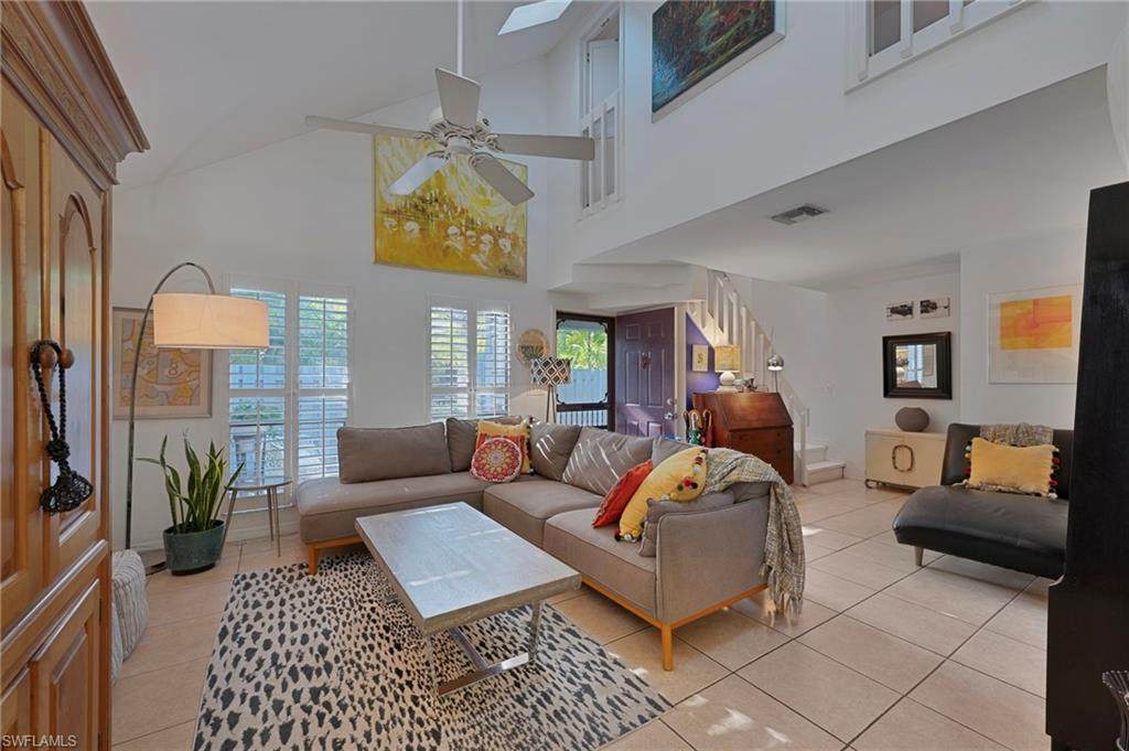 1337 Solana Rd - Photo 1