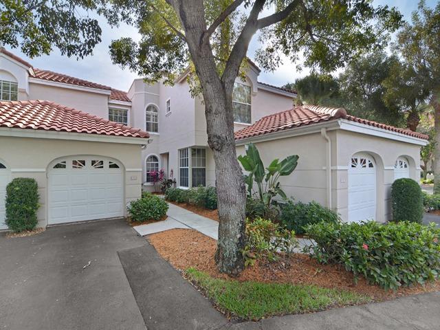 1510 Clermont Dr - Photo 1