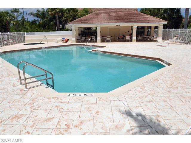 1445 Tiffany Ln - Photo 1