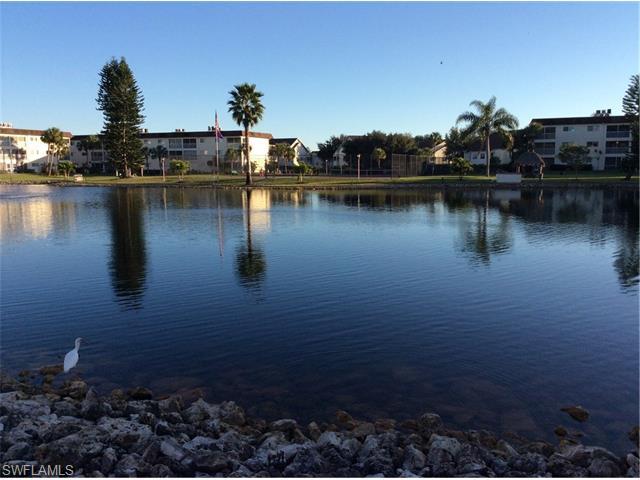 1014 Manatee Rd - Photo 1
