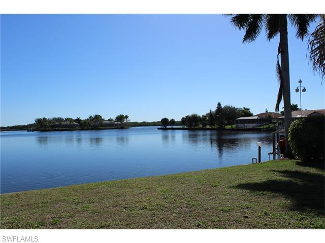 121 Newport Dr - Photo 1