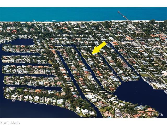 500 16th Ave S, Naples, FL 34102 (#216023029) :: Homes and Land Brokers, Inc