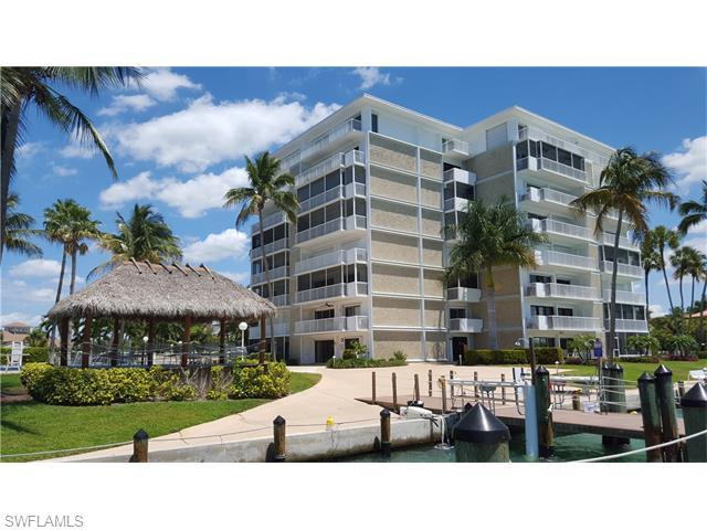 60 Pelican St - Photo 1