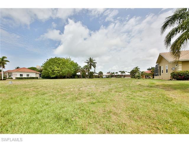 930 Sycamore Ct - Photo 1