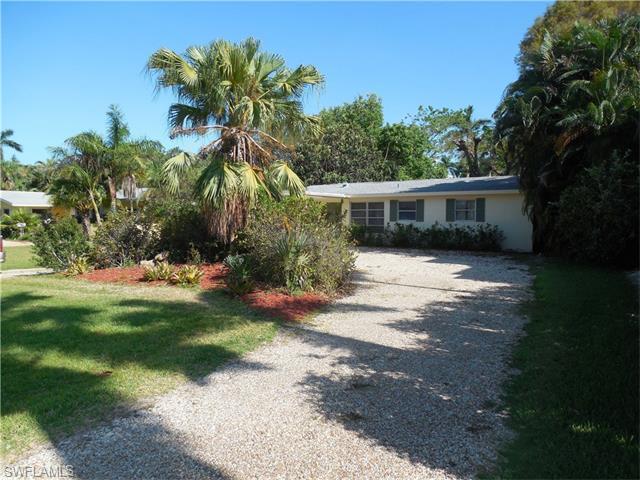 544 13th Ave - Photo 1