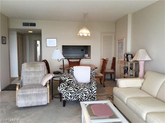 5 Bluebill Ave #810, Naples, FL 34108 (#216036193) :: Homes and Land Brokers, Inc