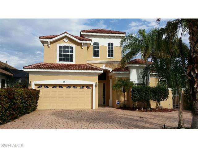 651 110th Ave N, Naples, FL 34108 (#216044765) :: Homes and Land Brokers, Inc