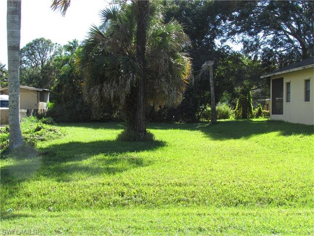 3148 Cottage Grove Ave, Naples, FL 34112 (MLS #216045367) :: The New Home Spot, Inc.