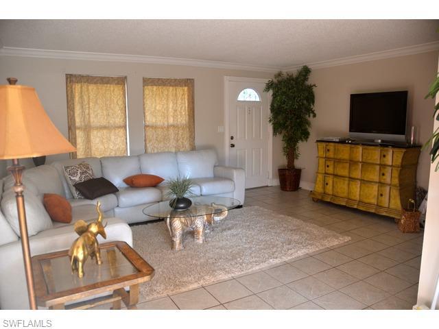 10457 7th St - Photo 1