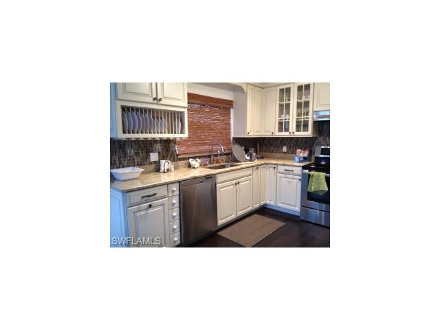 4170 Crayton Rd 7C, Naples, FL 34103 (#216057194) :: Homes and Land Brokers, Inc