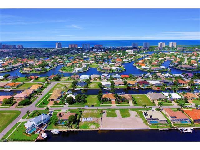 391 Marquesas Ct, Marco Island, FL 34145 (#216057553) :: Homes and Land Brokers, Inc