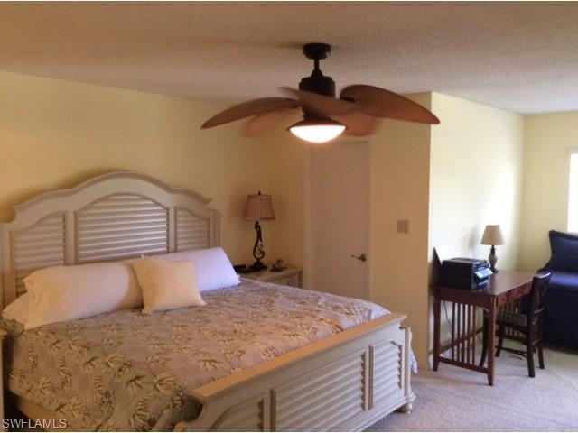 555 Park Shore Dr - Photo 1