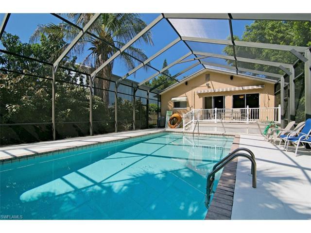 10222 Vanderbilt Drive, Naples, FL 34108 (#216061589) :: Homes and Land Brokers, Inc
