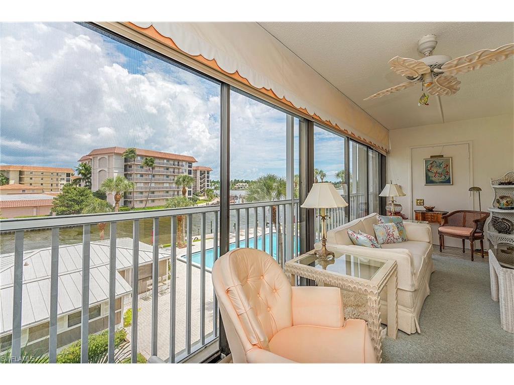 2880 Gulf Shore Blvd - Photo 1