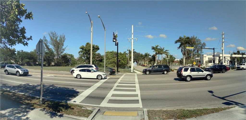 500 Goodlette-Frank Rd - Photo 1