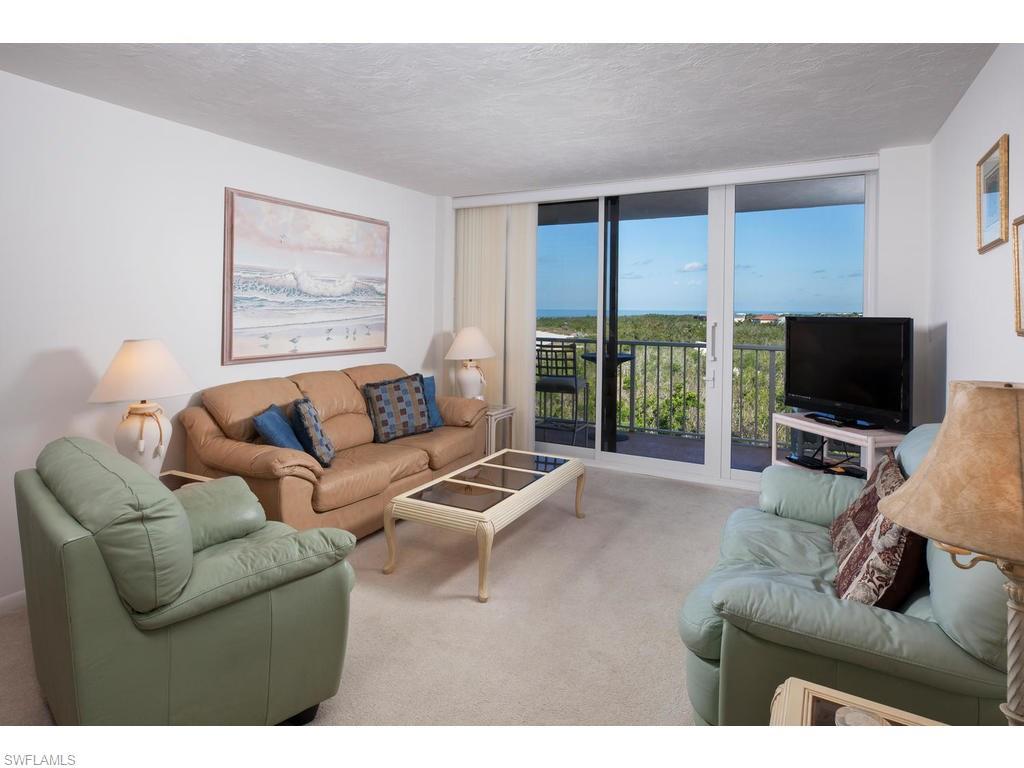 380 Seaview Ct - Photo 1