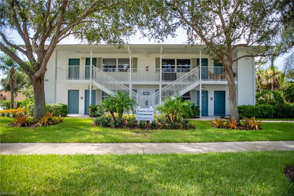 800 Golf Dr - Photo 1