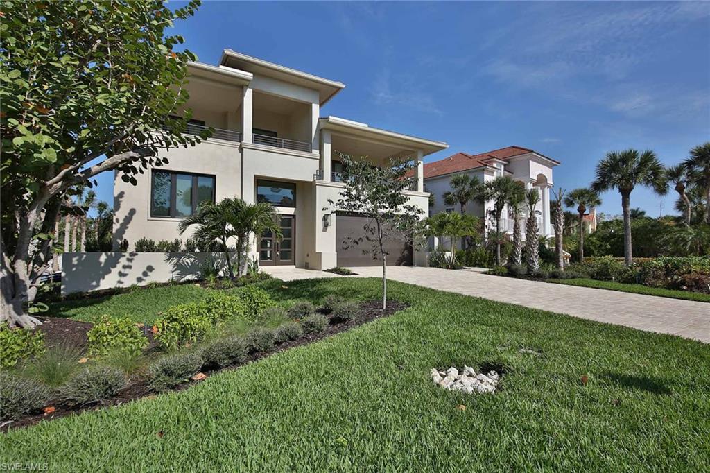 210 Hideaway Cir - Photo 1