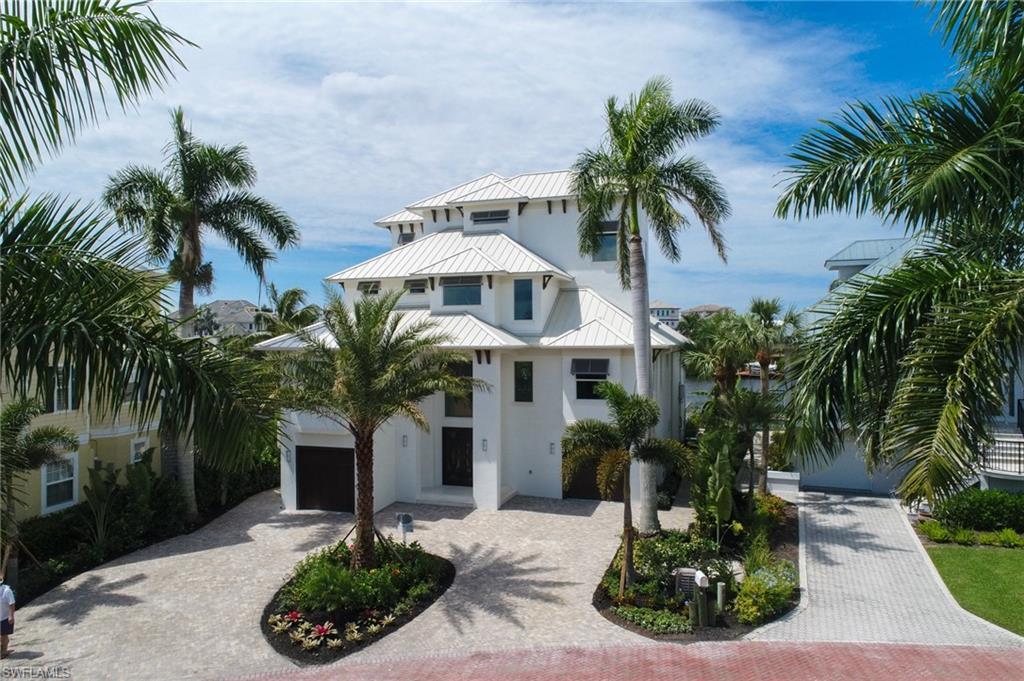 223 Bayfront Dr - Photo 1