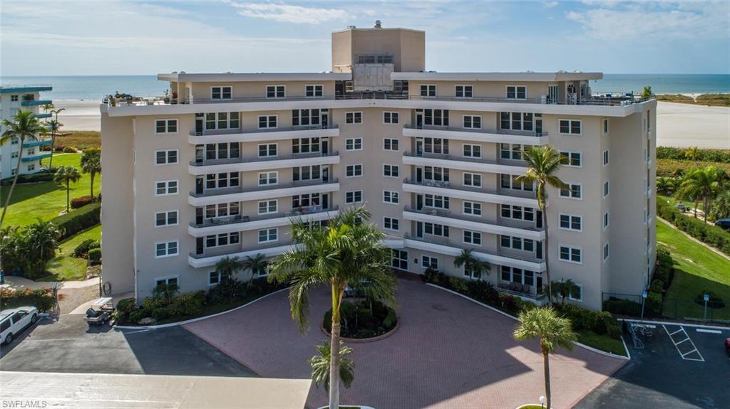 240 Seaview Ct - Photo 1