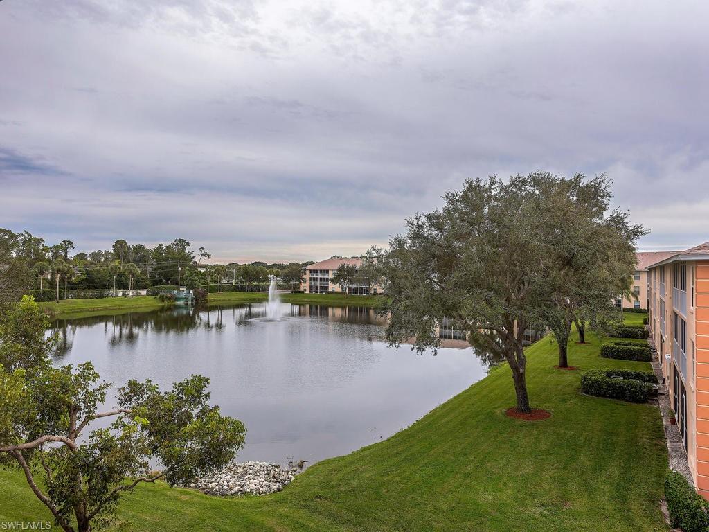 9610 Victoria Ln - Photo 1