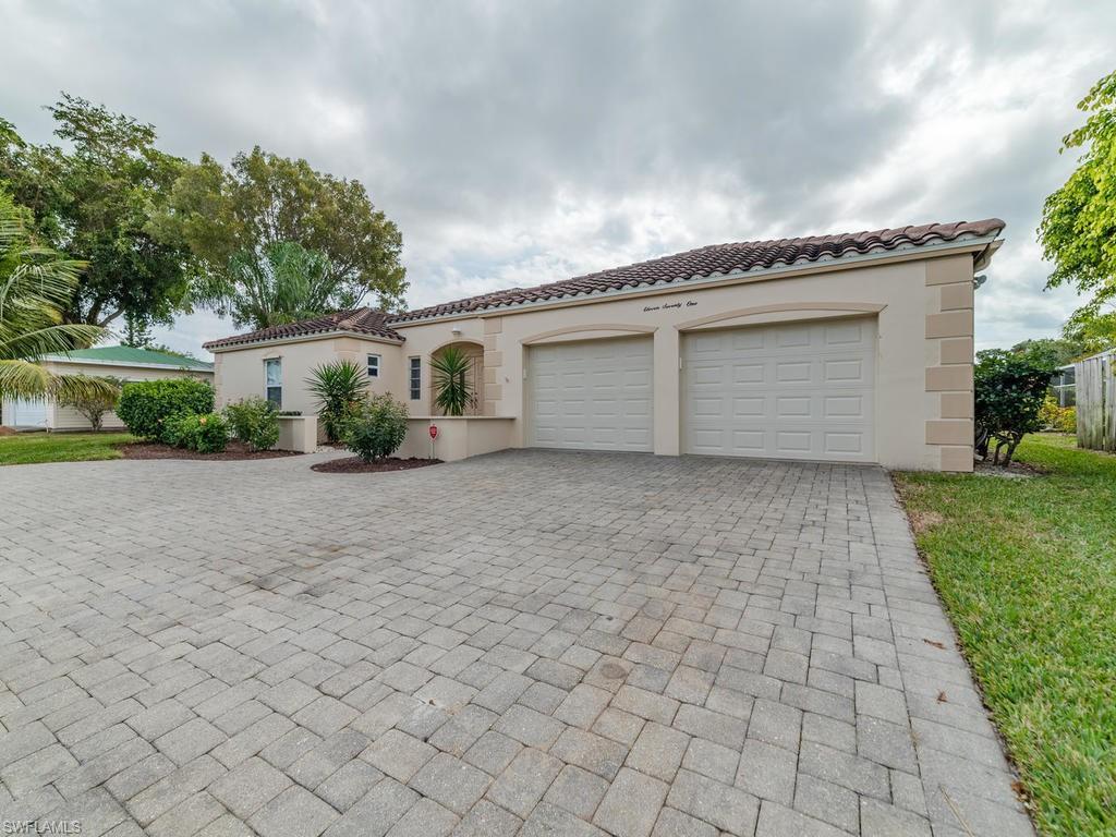 1171 Collier Blvd - Photo 1