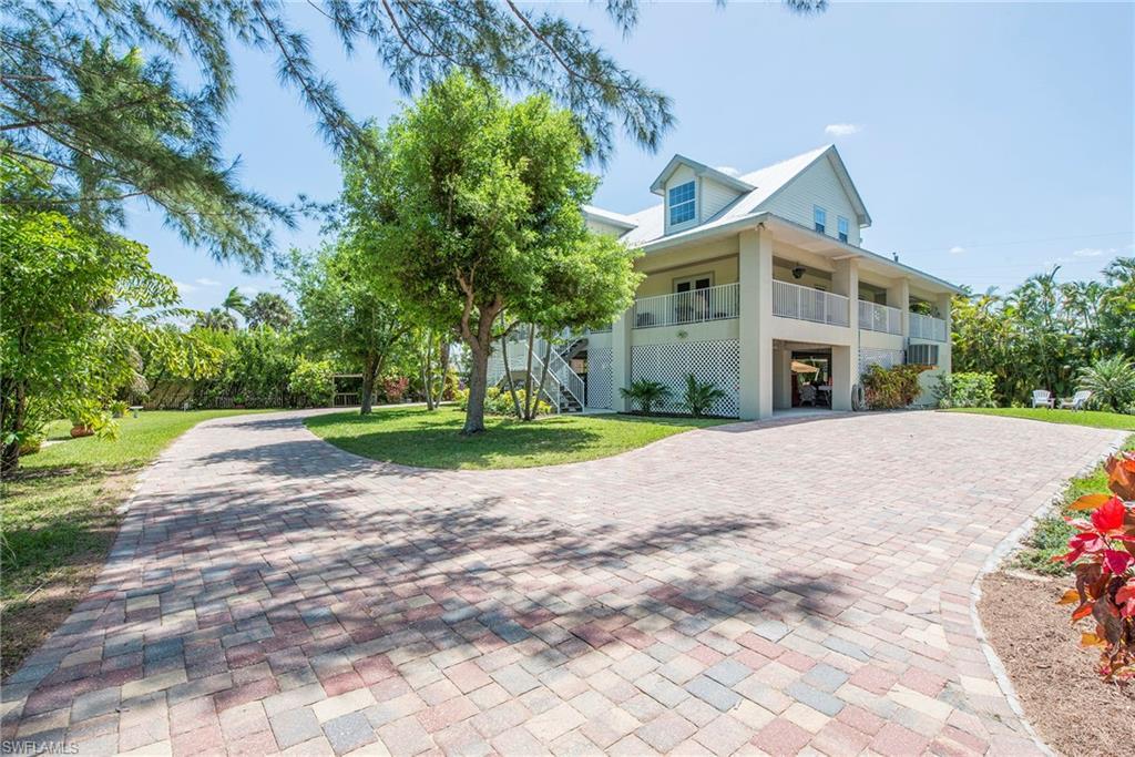 2072 Mills Ln - Photo 1