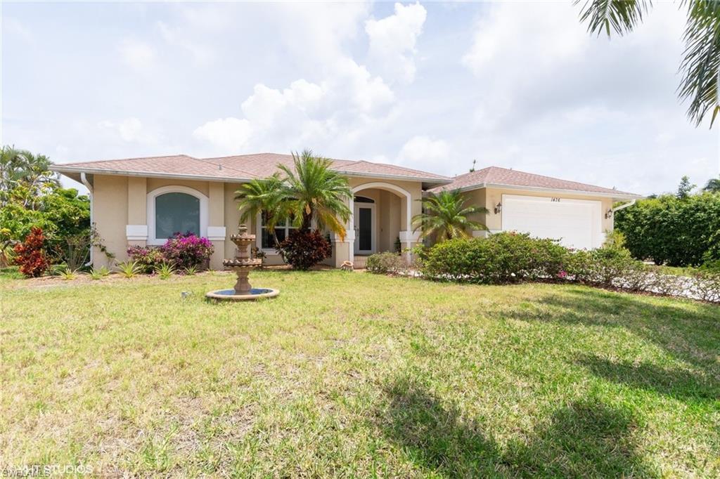 1476 Honeysuckle Ave - Photo 1