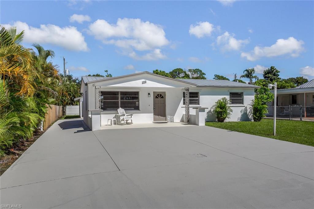 1111 Hollygate Ln - Photo 1