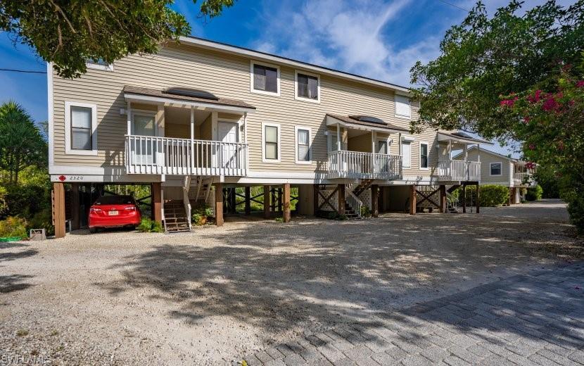 2320 Wooster Ln - Photo 1