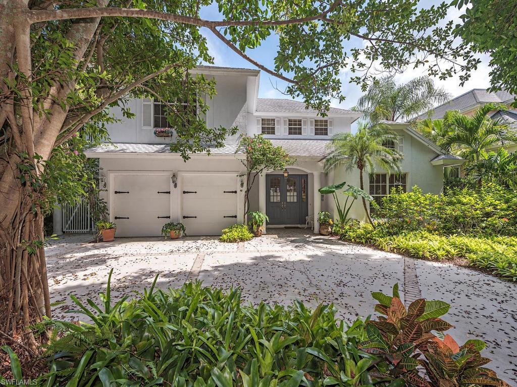 255 2nd Ave - Photo 1