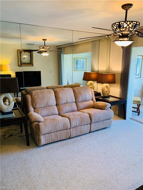 228 Fox Glen Dr - Photo 1