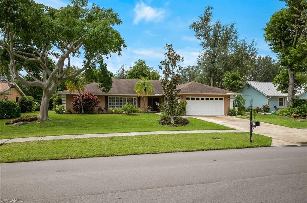 450 Nottingham Dr - Photo 1
