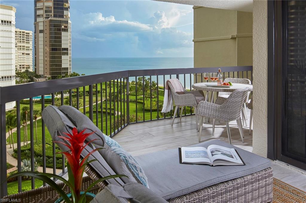4551 Gulf Shore Blvd - Photo 1