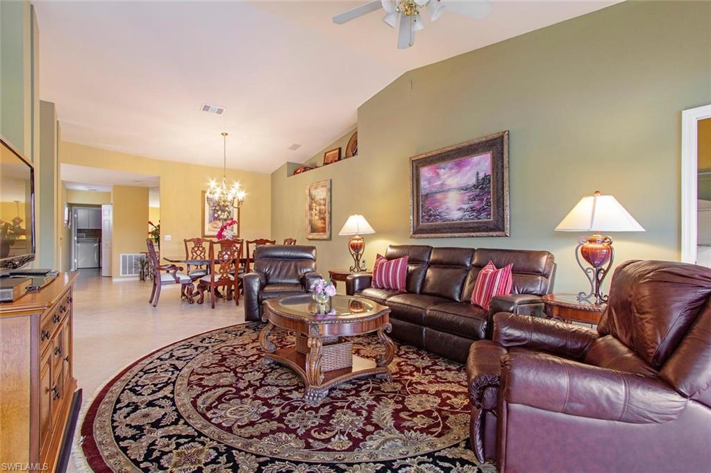 5990 Pinnacle Ln - Photo 1