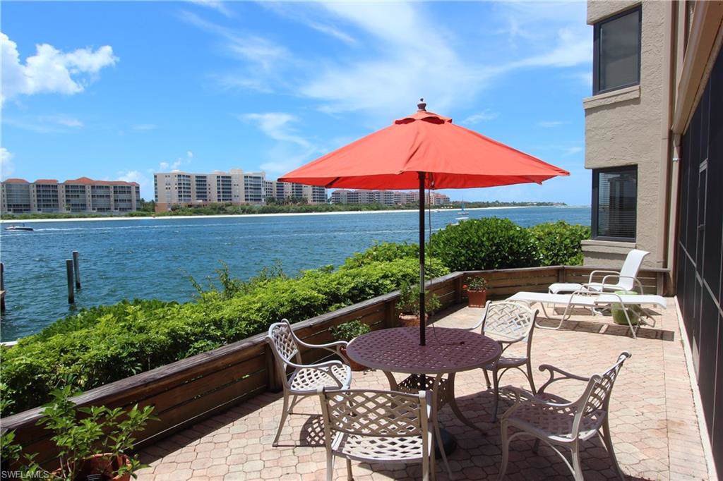 404 La Peninsula Blvd - Photo 1