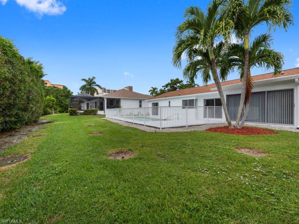 921 Sycamore Ct - Photo 1