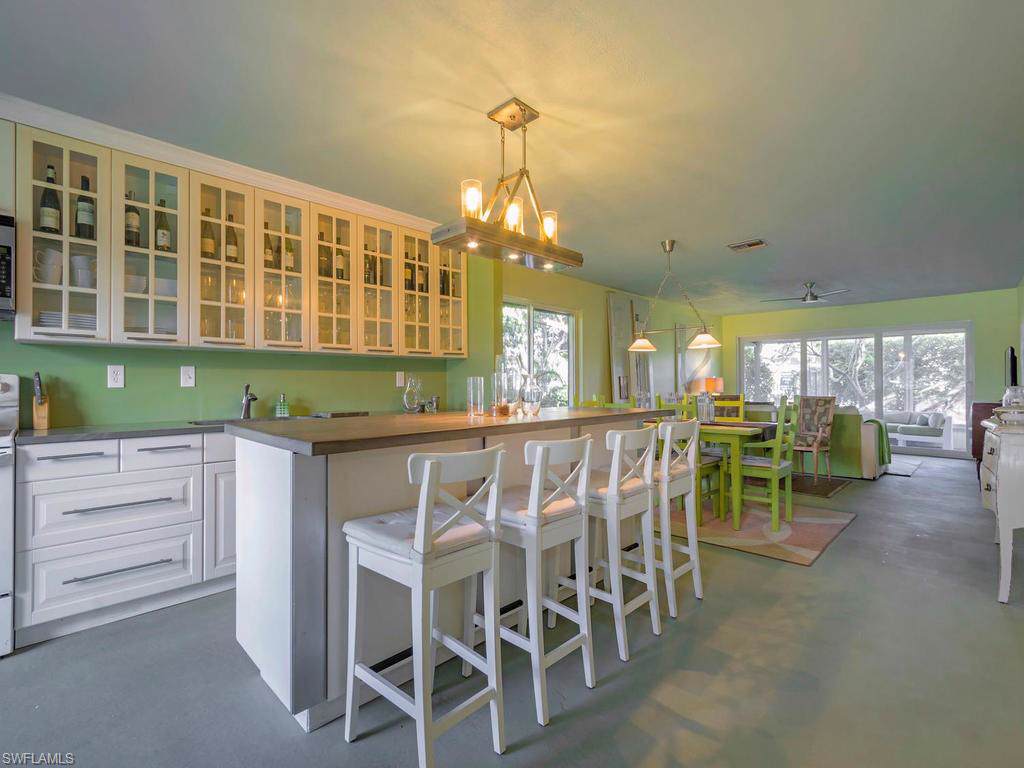 99 Glades Blvd - Photo 1