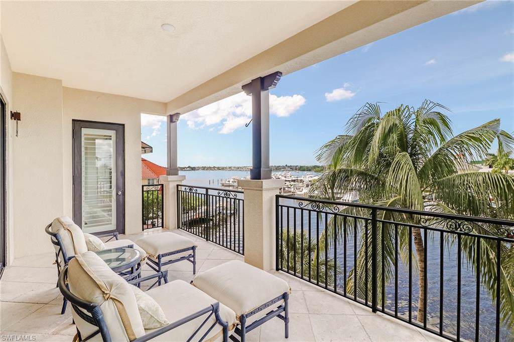 1540 5th Ave - Photo 1