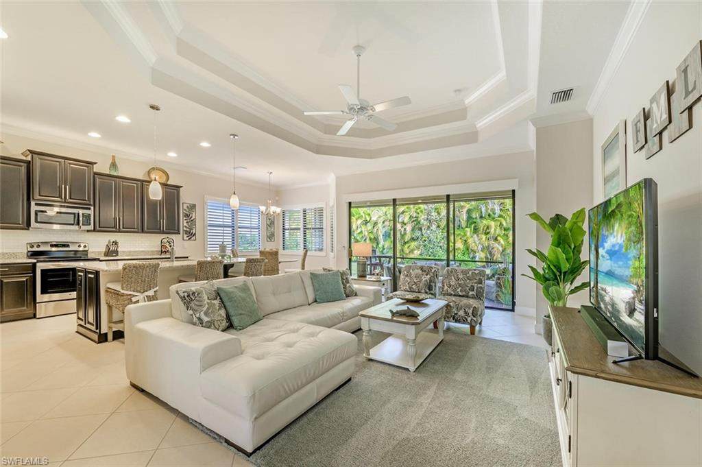 9239 Isla Bella Cir - Photo 1