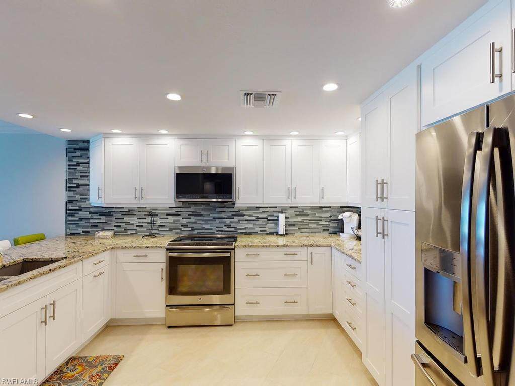 280 Collier Blvd - Photo 1