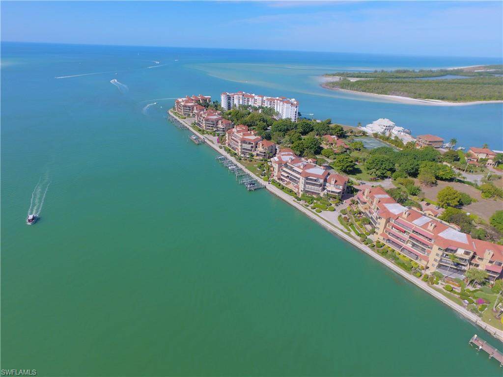 231 La Peninsula Blvd - Photo 1