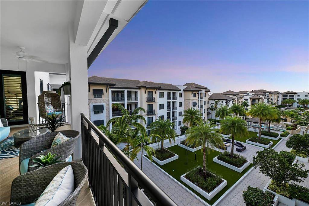1030 3rd Ave - Photo 1