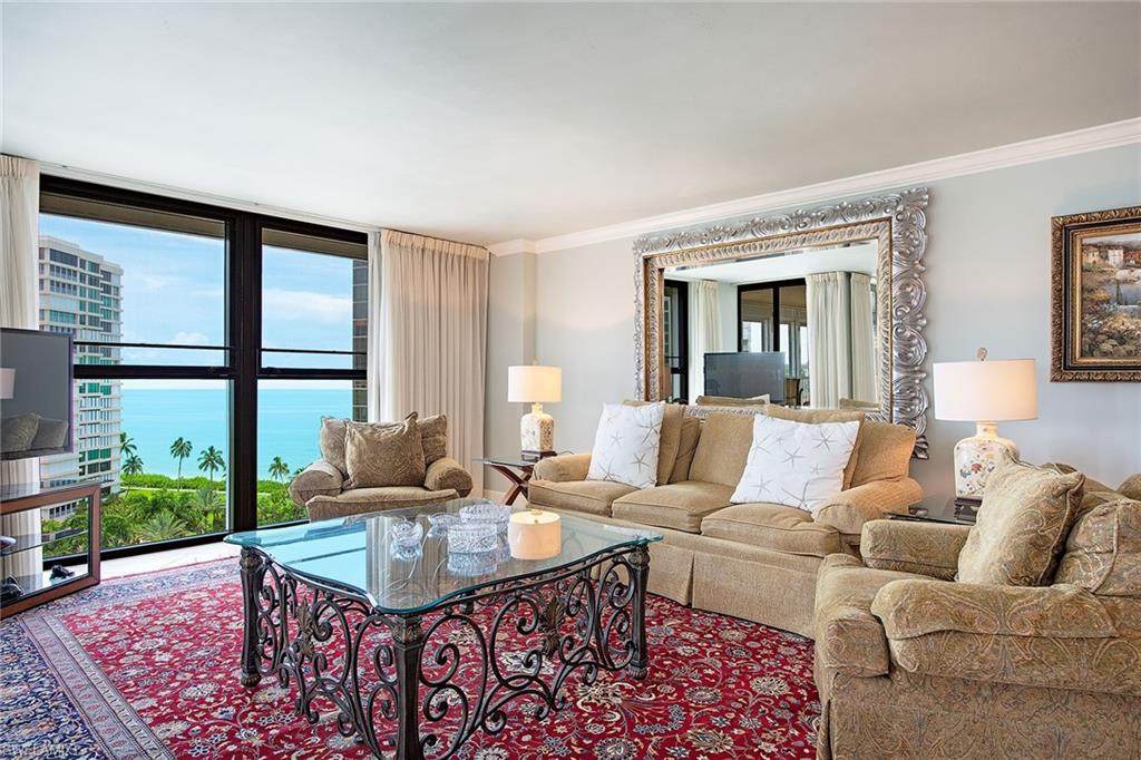 4401 Gulf Shore Blvd - Photo 1