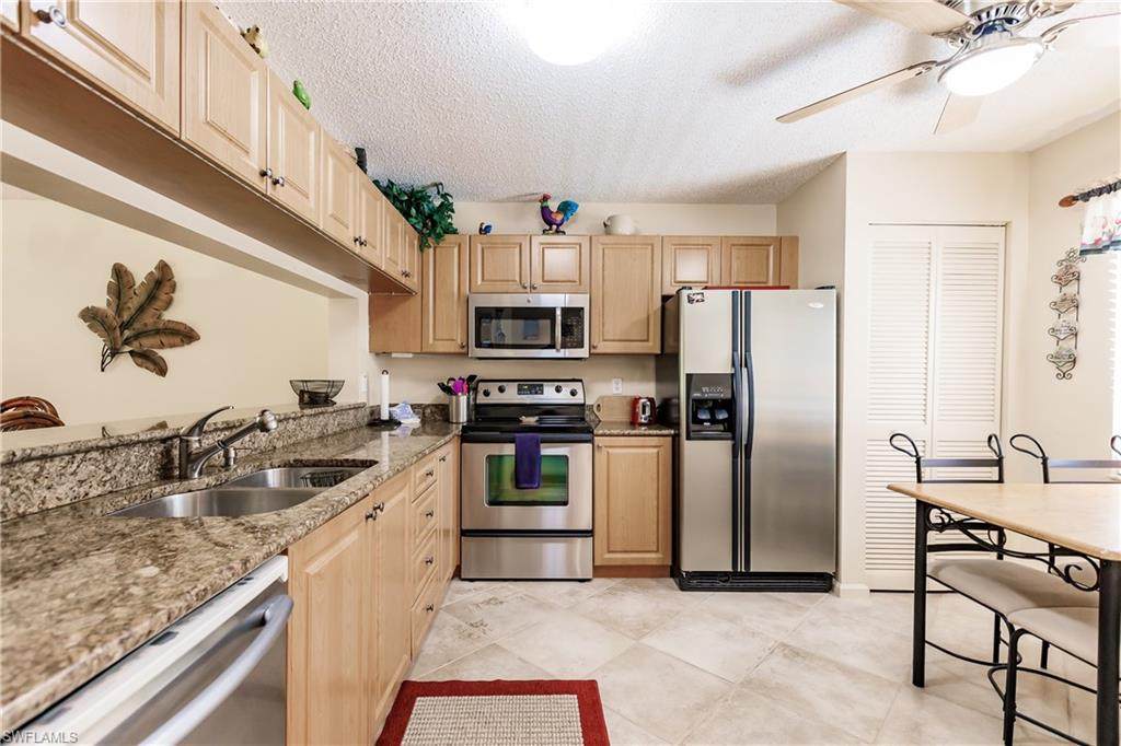 3695 Amberly Cir - Photo 1