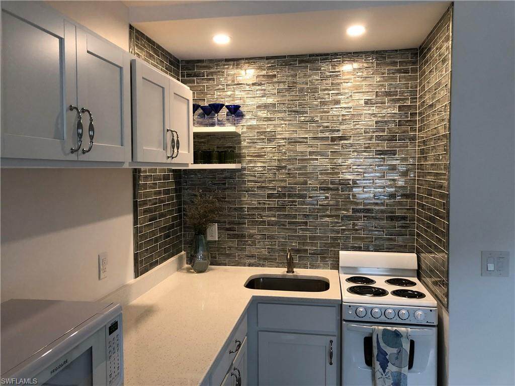 190 Collier Blvd - Photo 1