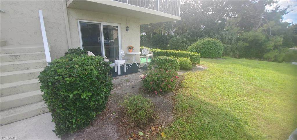 272 Palm Dr - Photo 1
