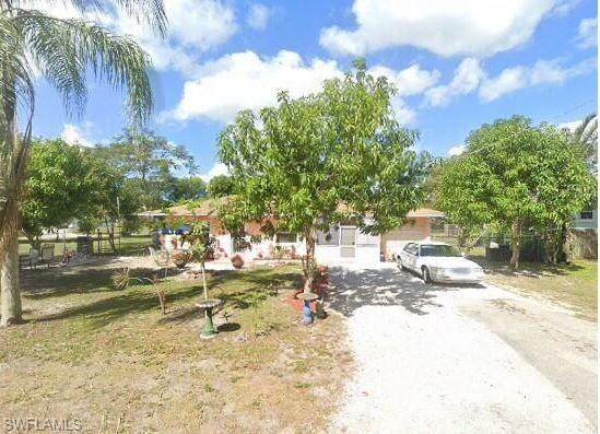 27212 Riverside Dr - Photo 1